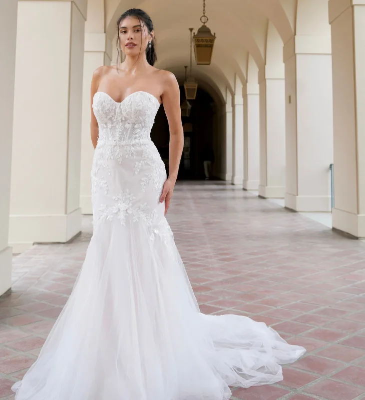 Stella York 7793 Sample Sale Ruffle Wedding Gown